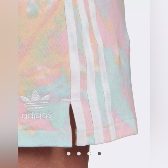 Adidas NWT 1X 3 Stripe Shorts - Picture 3 of 13